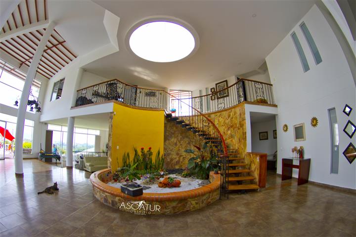 castillo-del-toro-quindio-(11) - Alquiler de Fincas en el Quindio, Hoteles en el Eje Cafetero interiores finca hotel Reservas Hoteleras