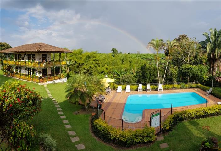 finca-hotel-el-palmar-(3) - Alquiler de Fincas en el Quindio, Hoteles en el Eje Cafetero exteriores el palmar Reservas Hoteleras
